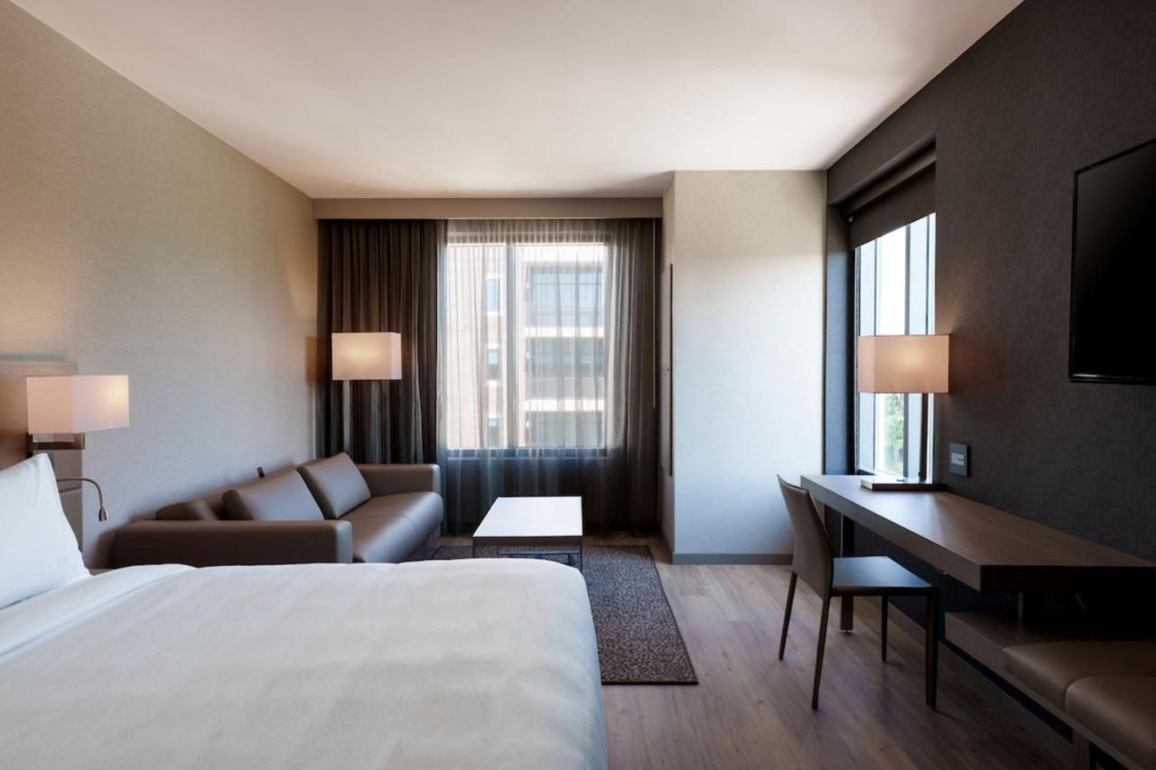 Ac By Marriott Universities At The Capitol Hotel 3*